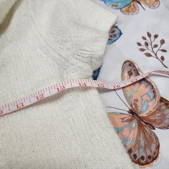 Womens Cream Short Sleeve Cowl Turtle Neck Sweater Size Small - Picture 8 of 10